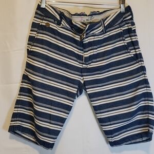 Jetlag tailor made white and blue stripes